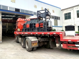 1000x700中型液壓對輥午夜成人福利视频設備發貨
