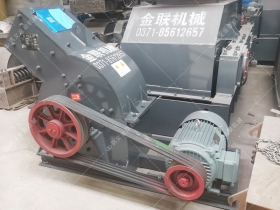 PC310X520錘式午夜成人福利视频發往河南洛河破碎化工產品